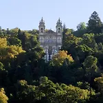Templo & فندق