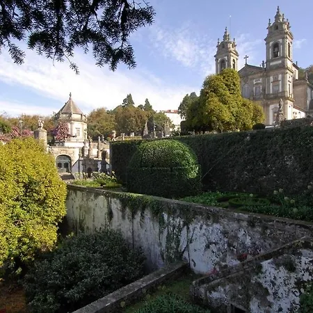 Templo & فندق