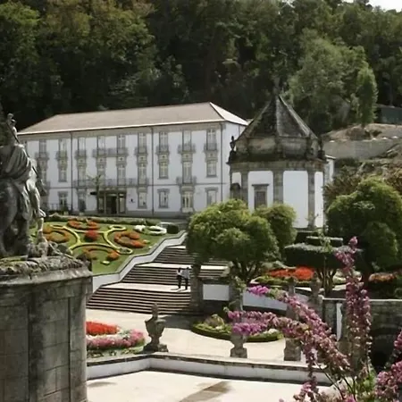 Templo & Отель Брага